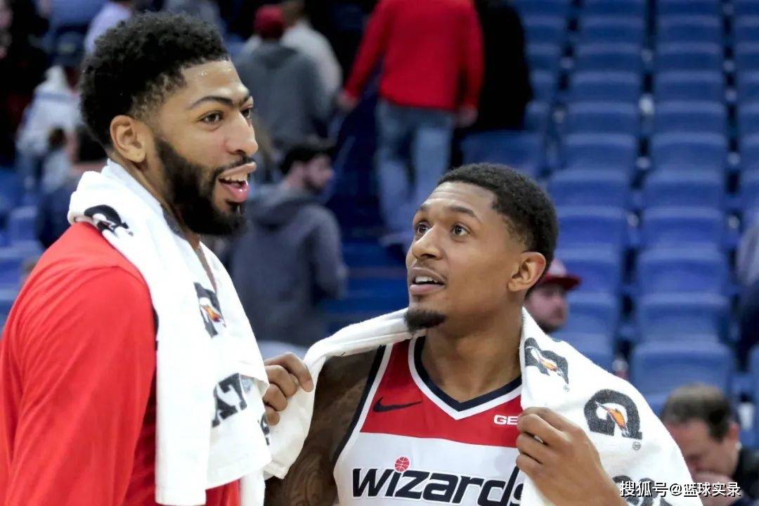 包含加拿大男篮碾压立陶宛男篮，布拉德利关键制胜的词条