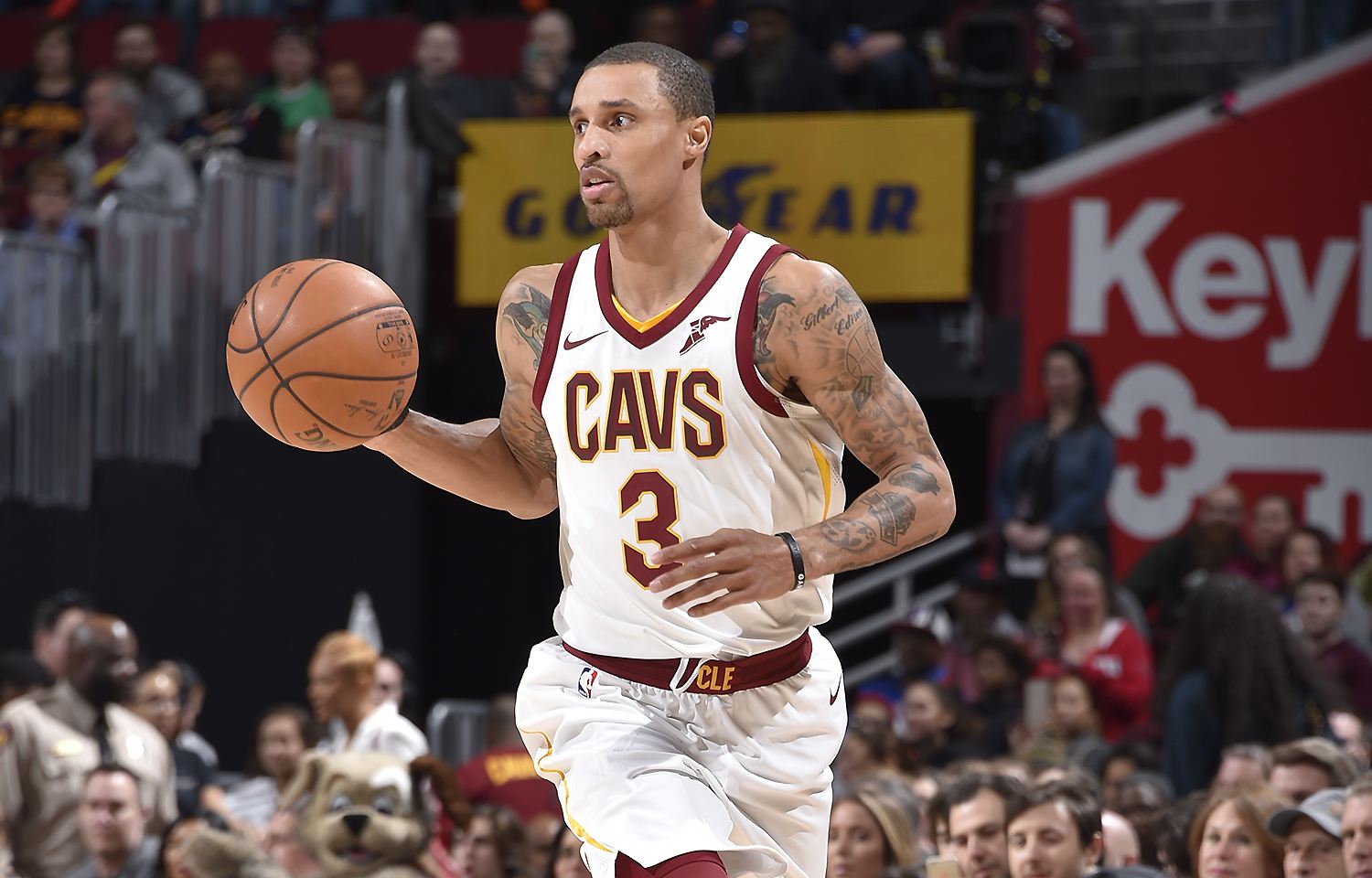 开云体育下载-黄蜂绝地反击雷霆，乔治·希尔爆发神勇的简单介绍