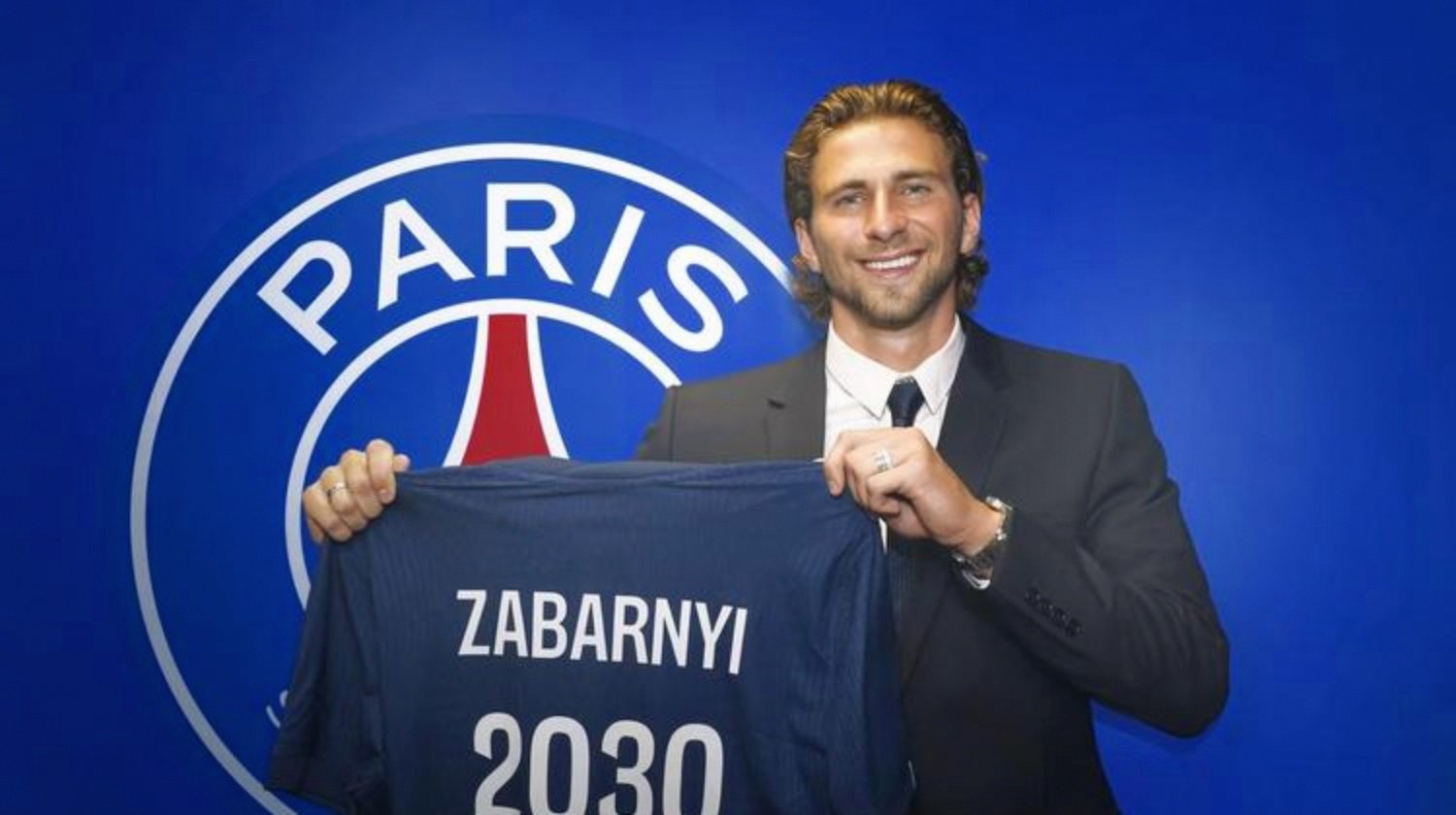 关于伯恩茅斯主场不敌，主教练态度坚决的信息