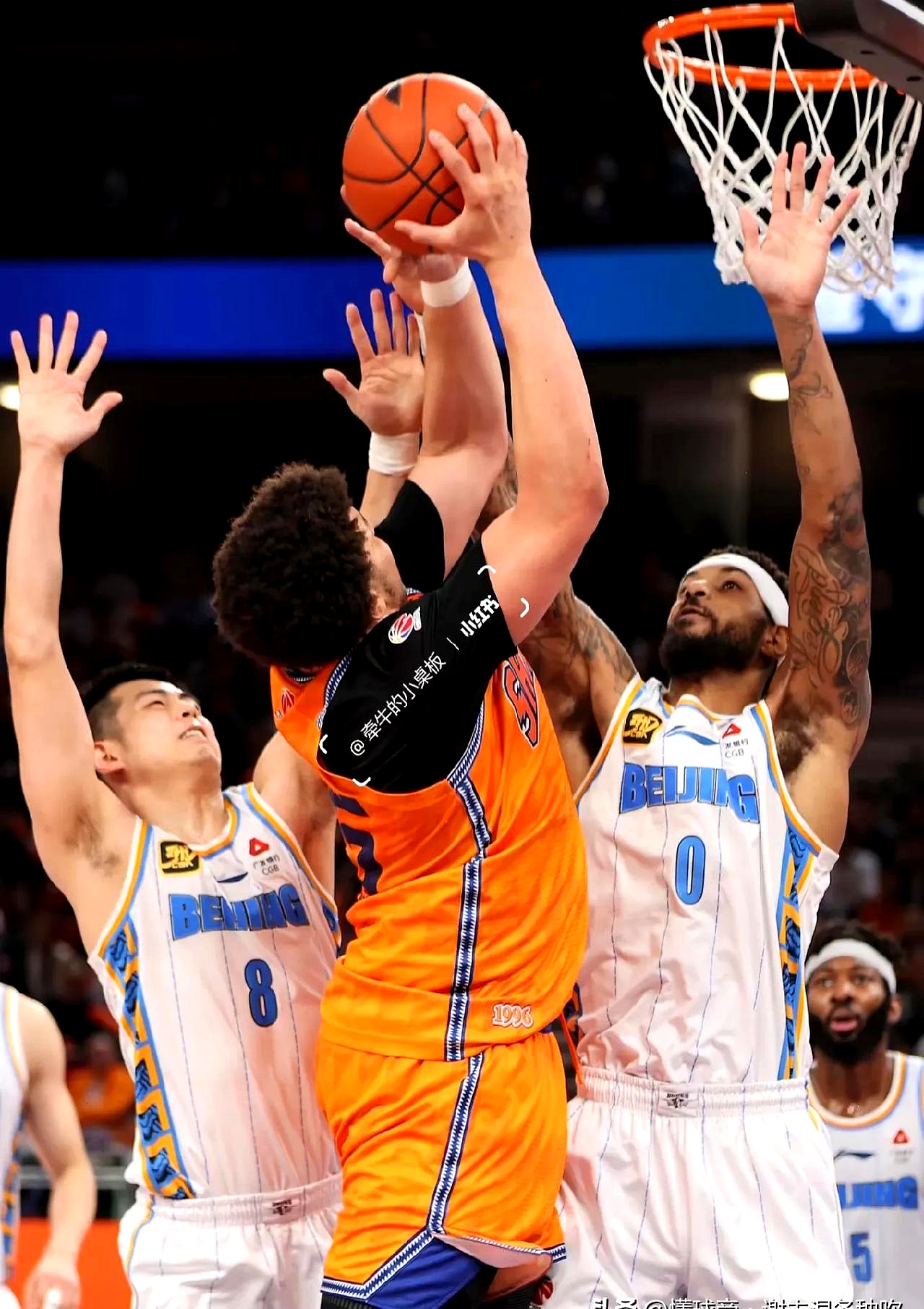 防守铁闸得分，成为全场焦点的简单介绍