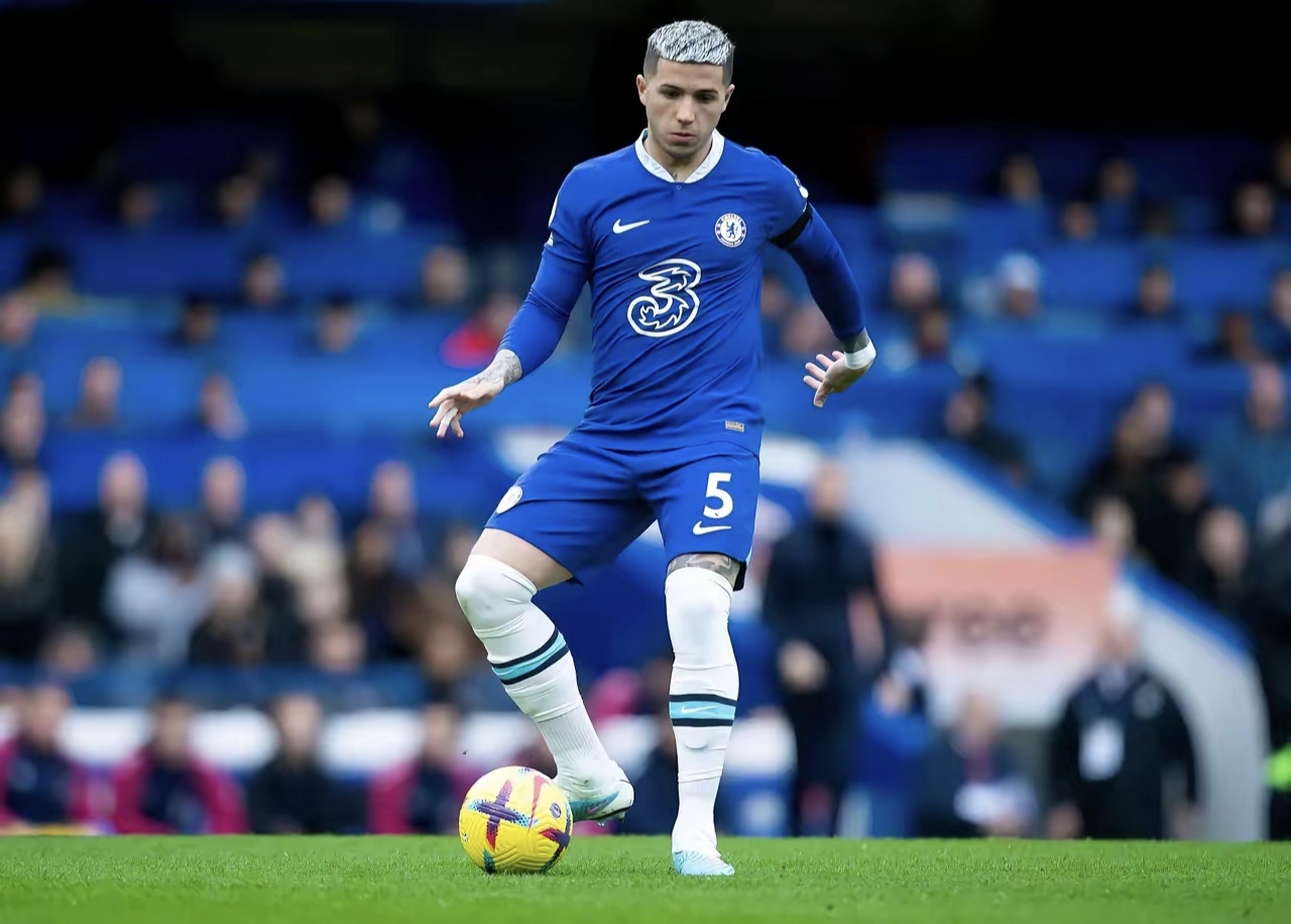 切尔西中场球员表现抢眼，有望成为关键人物