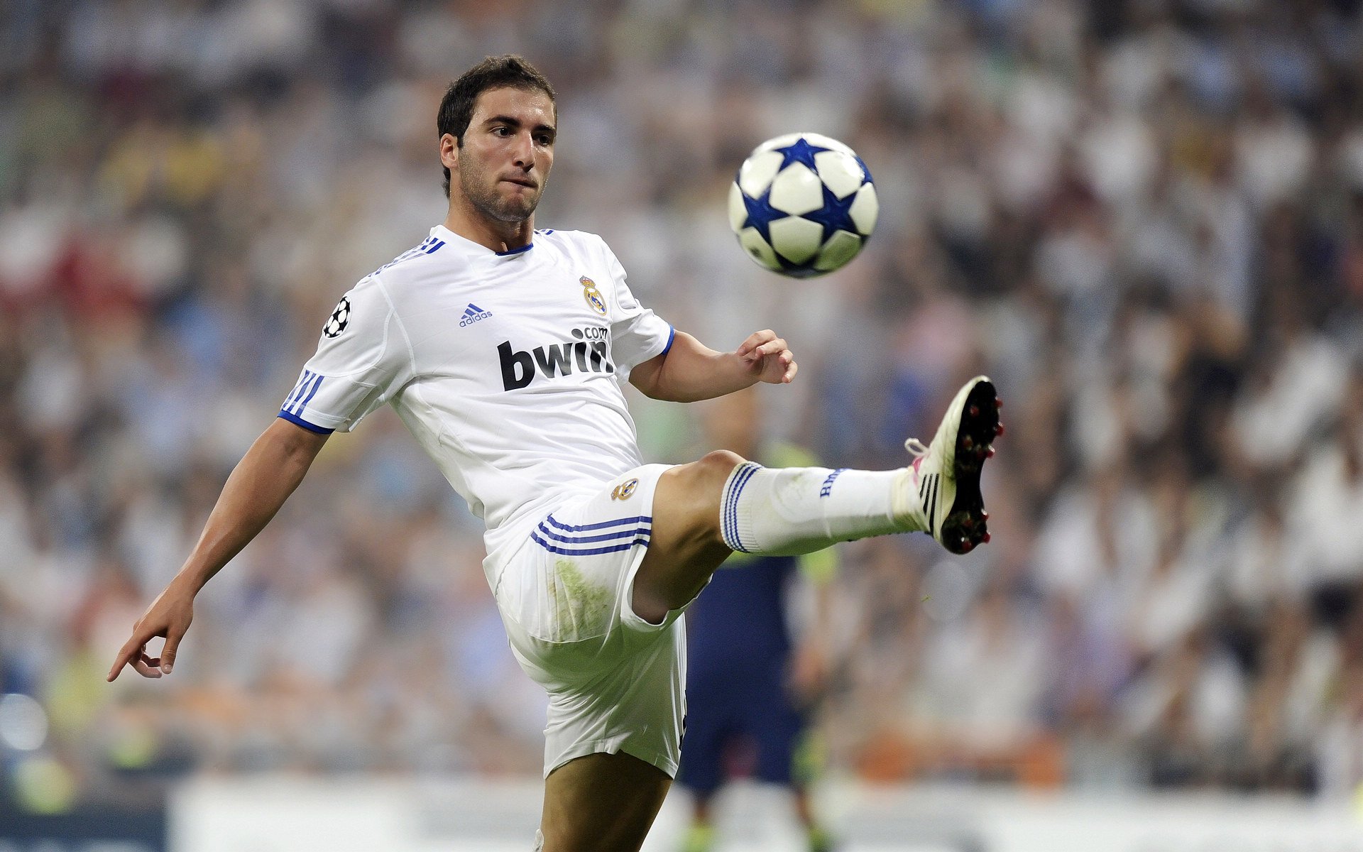 东方新星闪耀欧洲,久保建英速胜马赛,西甲德比前夜的亚洲风暴