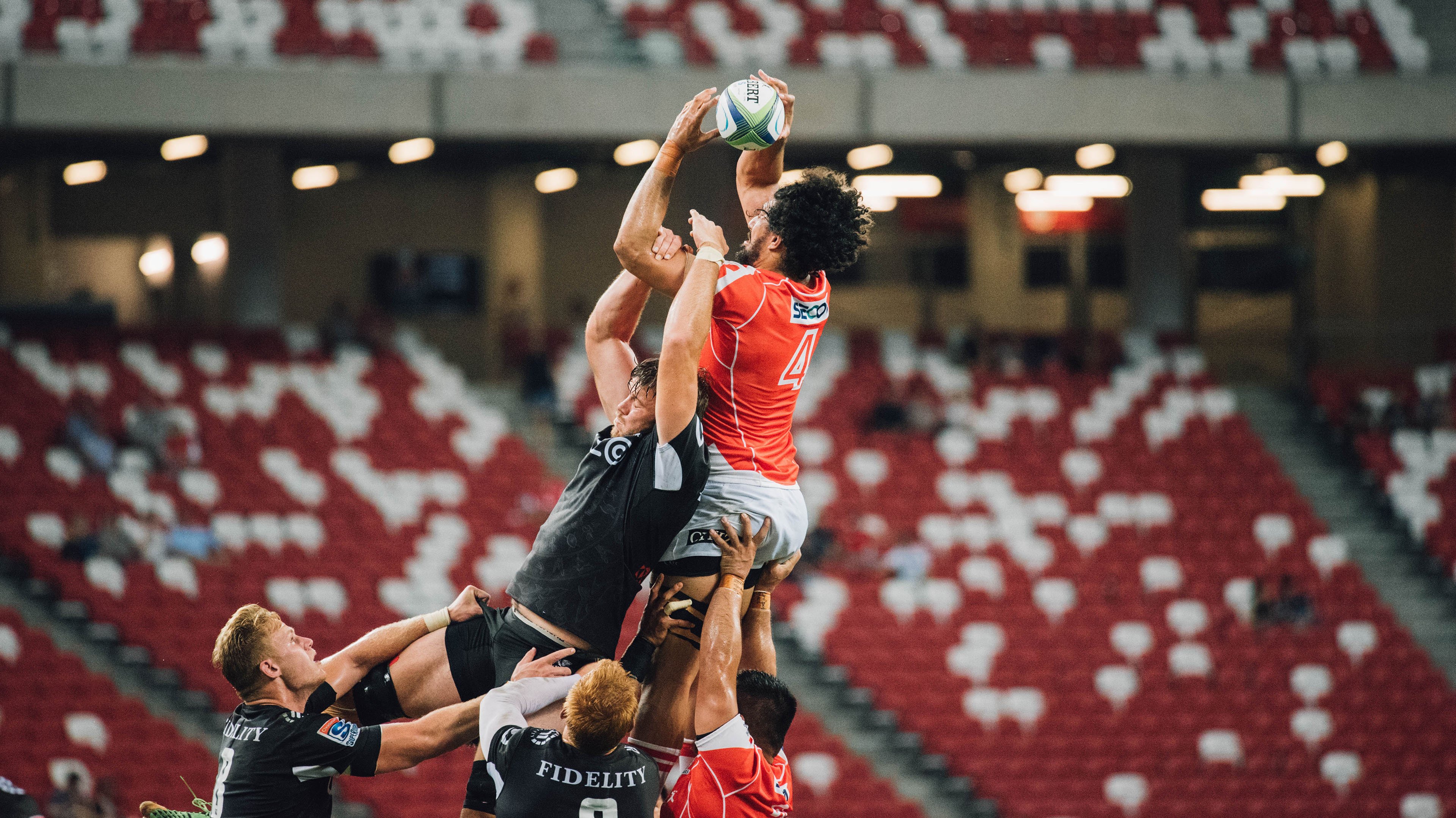 骑士横扫辽宁队,英格拉姆成为关键先生